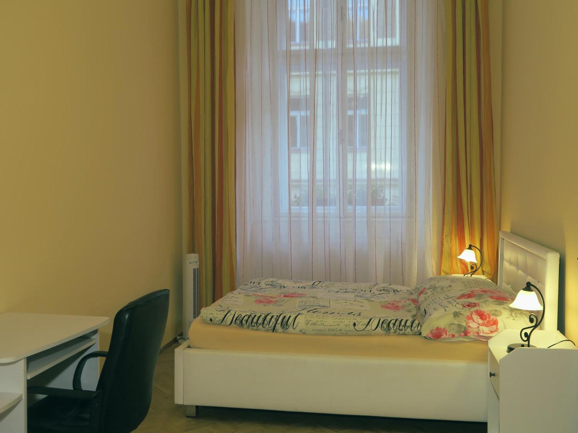 Apartment Near Lesser Town Prag