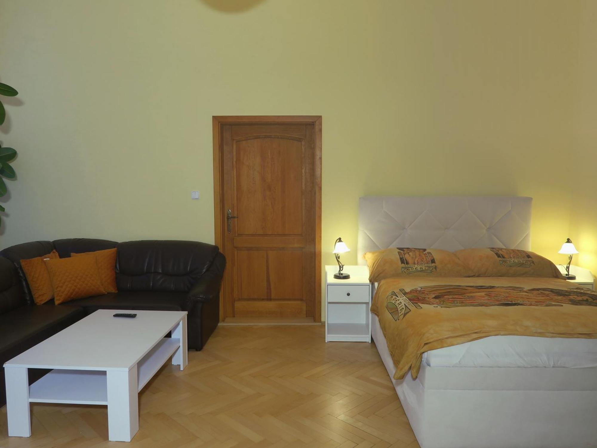 Apartment Near Lesser Town