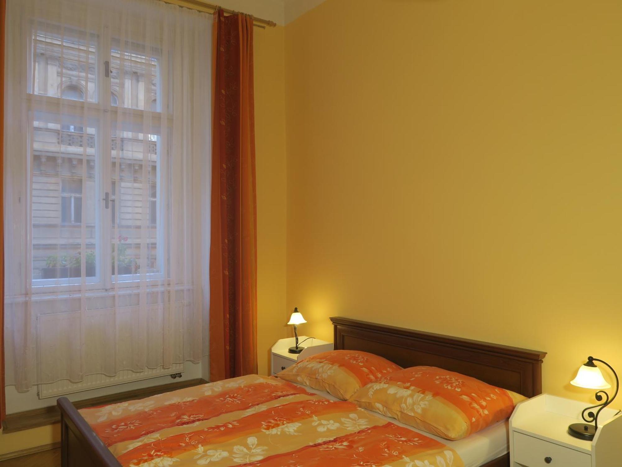 Apartment Near Lesser Town Prag